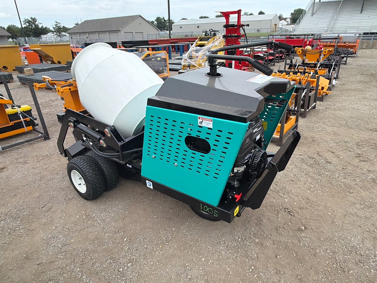 2026 SDLOOL SL-MT800 Wheeled Mini Mixer Truck (Unused)