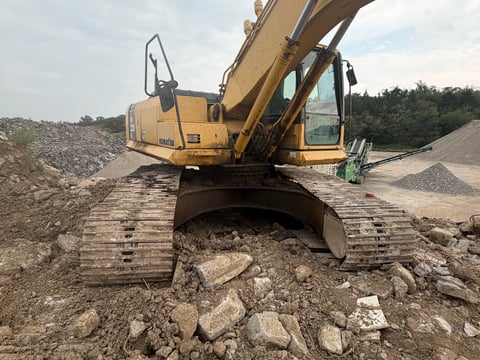2006 Komatsu PC220LC-8 Hydraulic Excavator — photo 29