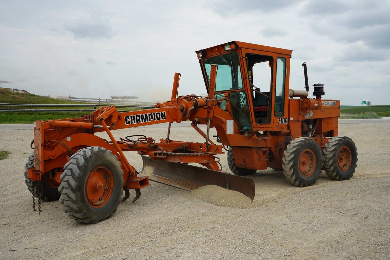 Champion 710A Motor Grader