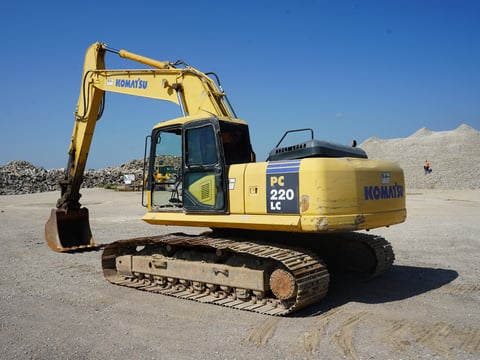 2002 Komatsu PC220LC-7L Hydraulic Excavator — photo 6