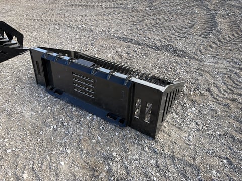 2026 Giyi Gy-RB66 66in Skid Steer Rock Bucket (Unused) — photo 3