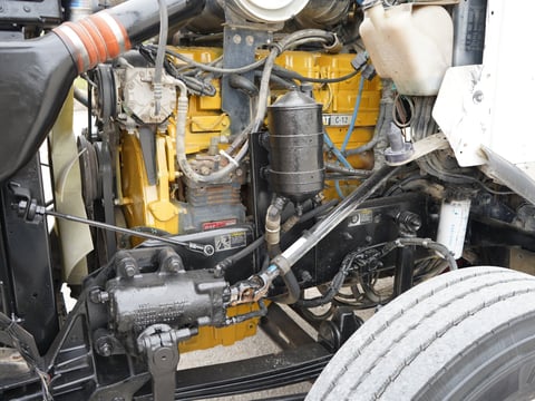 2001 Kenworth T800 T/A Sleeper Truck  — photo 48