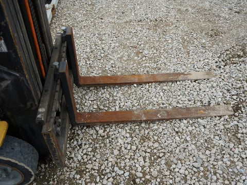 Inoperable - Yale GC030VX Forklift — photo 8