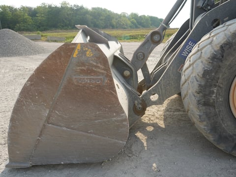 2022 Volvo L180H Wheel Loader — photo 7
