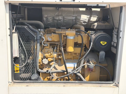 2018 Caterpillar D40-2cc 40KW Generator — photo 9