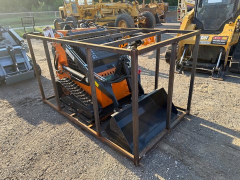 2025 LandHonor LHR-HT380Q1 Mini Skid Steer Loader (Unused) — photo 2