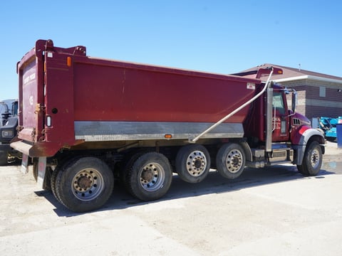 2018 Mack Granite GU713 Quad/A Dump Truck — photo 4