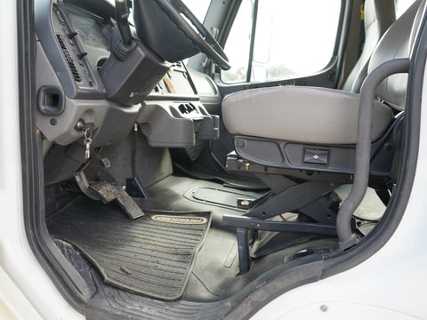 2023 Freightliner M2 106 17ft Flatbed Truck — photo 10