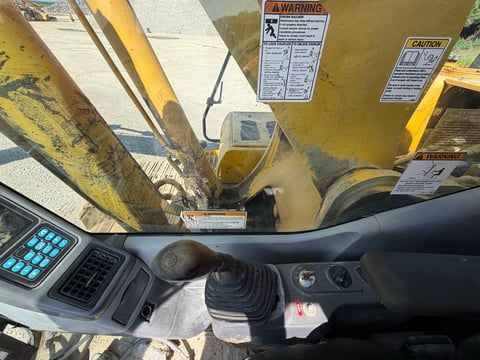 2002 Komatsu PC220LC-7L Hydraulic Excavator — photo 31