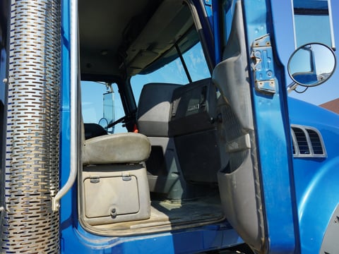 2014 Mack Granite GU713 Quad/A Dump Truck — photo 17