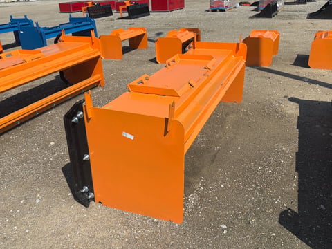 Kit Containers 8' Skid Steer Pusher with Replaceable Shoes and Blade — photo 4