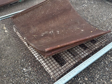 McCloskey R105 Screens and Rails — photo 3