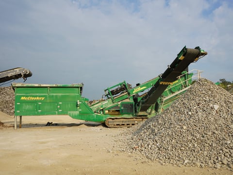 2012 McCloskey S130 Double Deck Tracked Screen Plant — photo 12