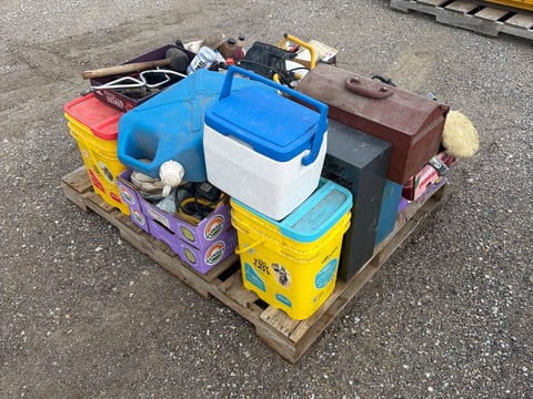 Pallet of Drywall and Concrete Hand Tools — photo 4