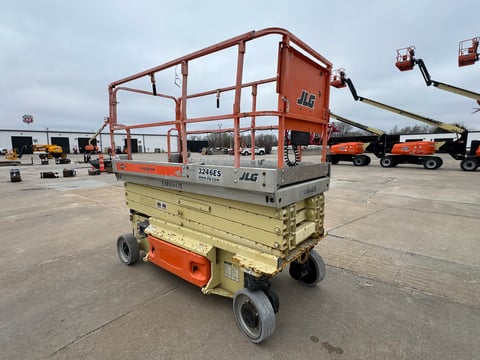 2007 JLG 3246ES Electric Scissor Lift  — photo 1