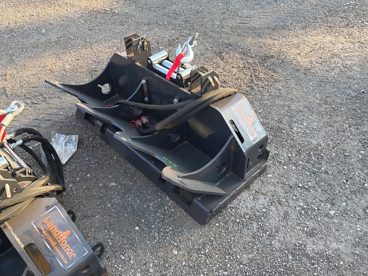 2025 LandHonor FW-13-15000G 15,000 lb Hydraulic Winch (Unused)
