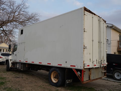 2012 Hino 338 Cargo Truck — photo 6