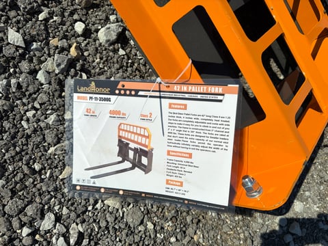 2026 LandHonor PF-11-3500G 42in Skid Steer Pallet Forks, 4,000 LB (Unused) — photo 3