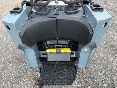 2026 SDLANCH SSL1200 Diesel Skid Steer Loader (Unused) — photo 9