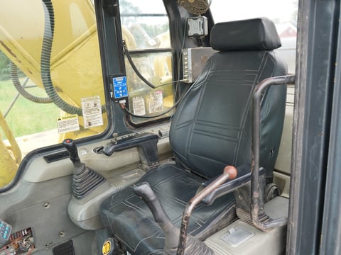 1996 Komatsu PC220LC-6LC Hydraulic Excavator — photo 11