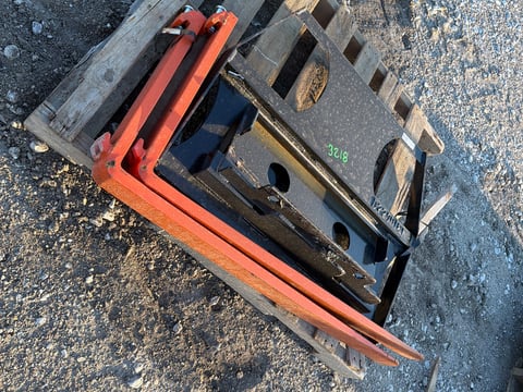 Kit Containers 36" Mini Universal Attach Fork Frame W/36" Forks — photo 2