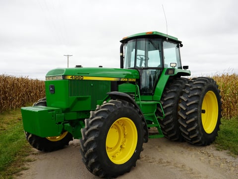1992 John Deere 4960 Tractor  — photo 8