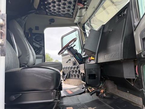 1998 Kenworth T800 T/A  Allison Automatic - Sleeper Truck — photo 23