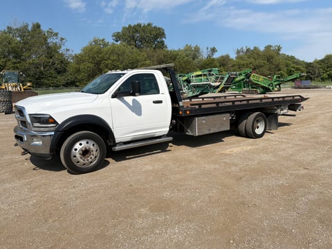 2018 Dodge RAM 5500 Rollback Tow Truck — photo 1