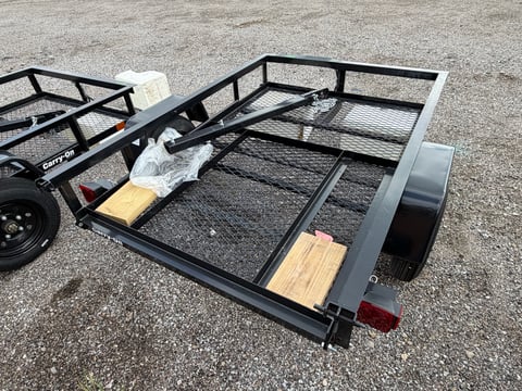 Carry-On 4ft x 6ft Mesh Floor Utility Trailer — No Title, Bill of Sale Only — photo 4