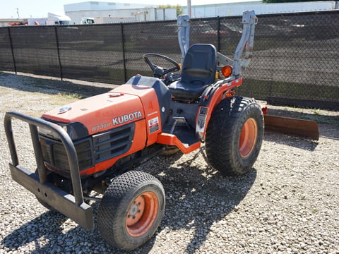 Kubota B7510 Utility Tractor — photo 1