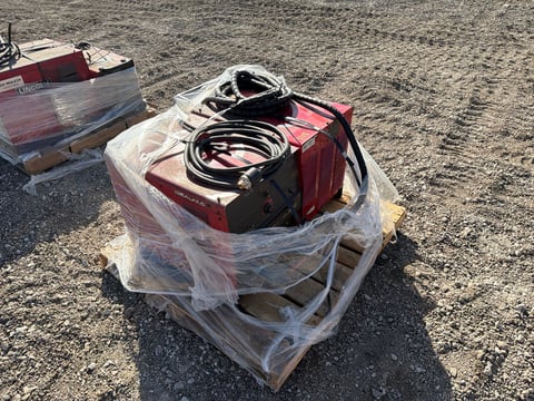 (2) Lincoln Electric Idealarc CV-305 Mig Welder Power Sources — photo 3
