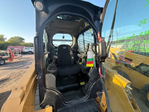2019 Caterpillar 259D Compact Track Loader - As-Is — photo 17