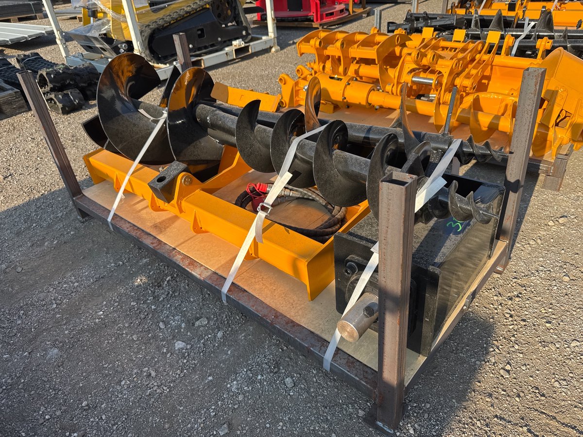 2026 GIYI skid steer loader auger and extra rod (Unused)