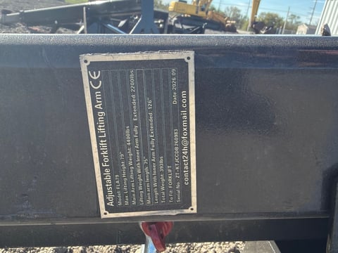 2026 Giyi Gy-FLA79 Adjustable Forklift Lifting Arm, 4,400 LB (Unused) — photo 5