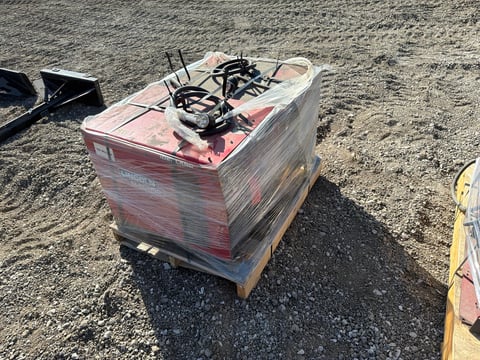 (2) Lincoln Electric Idealarc CV-305 Mig Welder Power Sources — photo 4