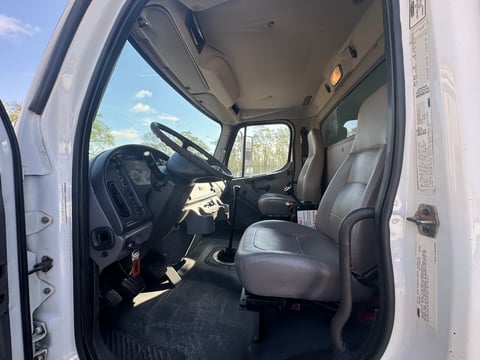 2007 Freightliner M2 106 S/A Dump Truck — photo 16