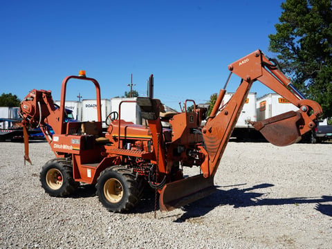2000 Ditch Witch 5110DD 4X4 Cable Plow — photo 3