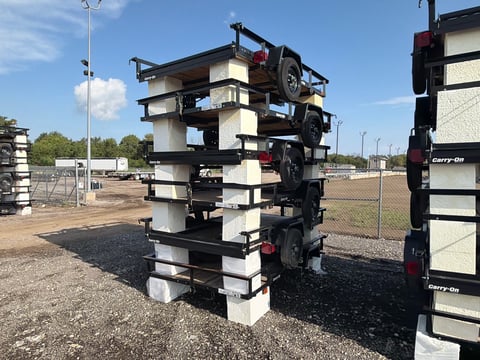 Qty of (6) 2027 Carry-On Trailers Z5X8GW2K — photo 1