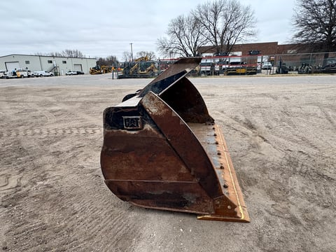127" Wheel Loader Bucket — photo 4