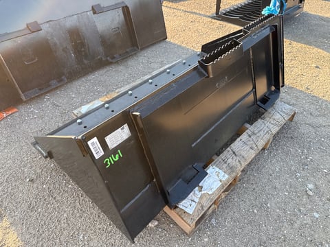 Unused Caterpillar 62" Bucket — photo 2