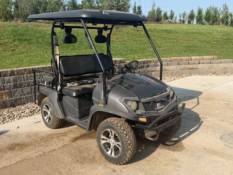 Trailmaster Golf Cart — photo 1