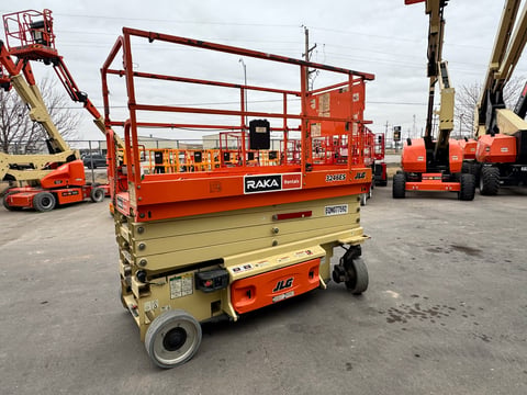 2018 JLG 3246ES Electric Scissor Lift — photo 6