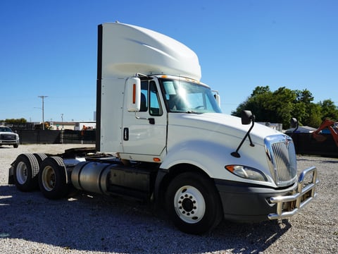 2016 International LF687 ProStar+ T/A Daycab Truck Tractor — photo 3