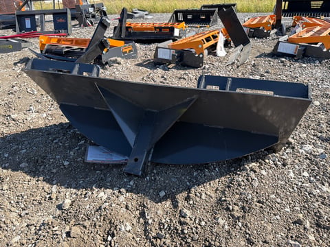 2026 LandHonor Uha-16-3000G Skid Steer 2in Receiver Hitch Adapter, 3,000 LB (Unused) — photo 1