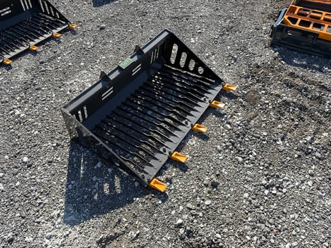 2026 Giyi Gy-RB44 44in Mini Skid Steer Rock Bucket (Unused) — photo 2