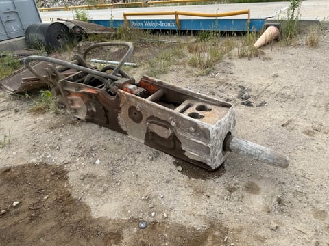 NPK GH-10 Hydraulic Breaker Hammer — photo 3