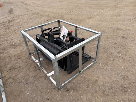 LandHonor MRB-72-44W 44in Mini Skid Steer Rock Grapple — photo 3