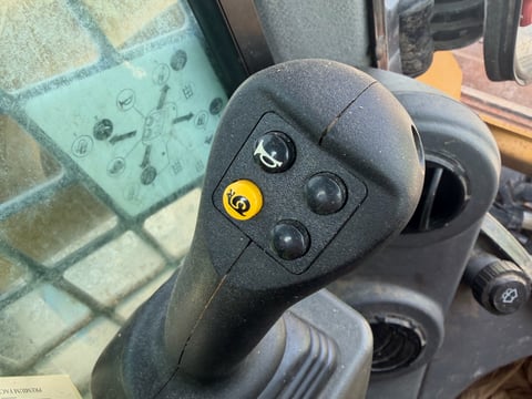  Inoperable Needs New Engine - 2021 Caterpillar 226D3 Skid Steer  — photo 26