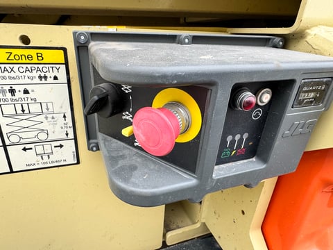 2018 JLG 3246ES Electric Scissor Lift — photo 12