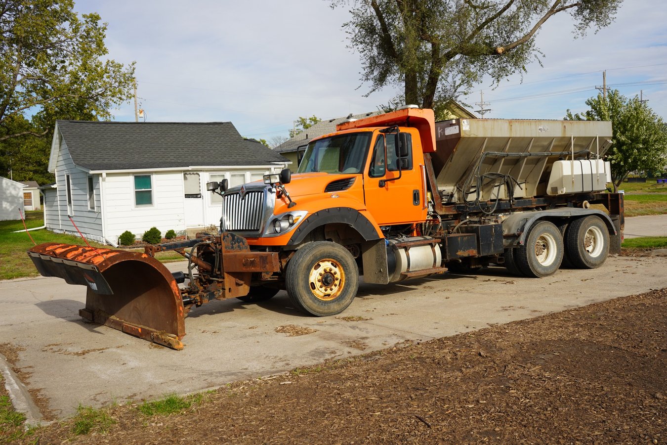 2017 International 7600 SFA 6x4 Hooklift Plow & Spreader Truck